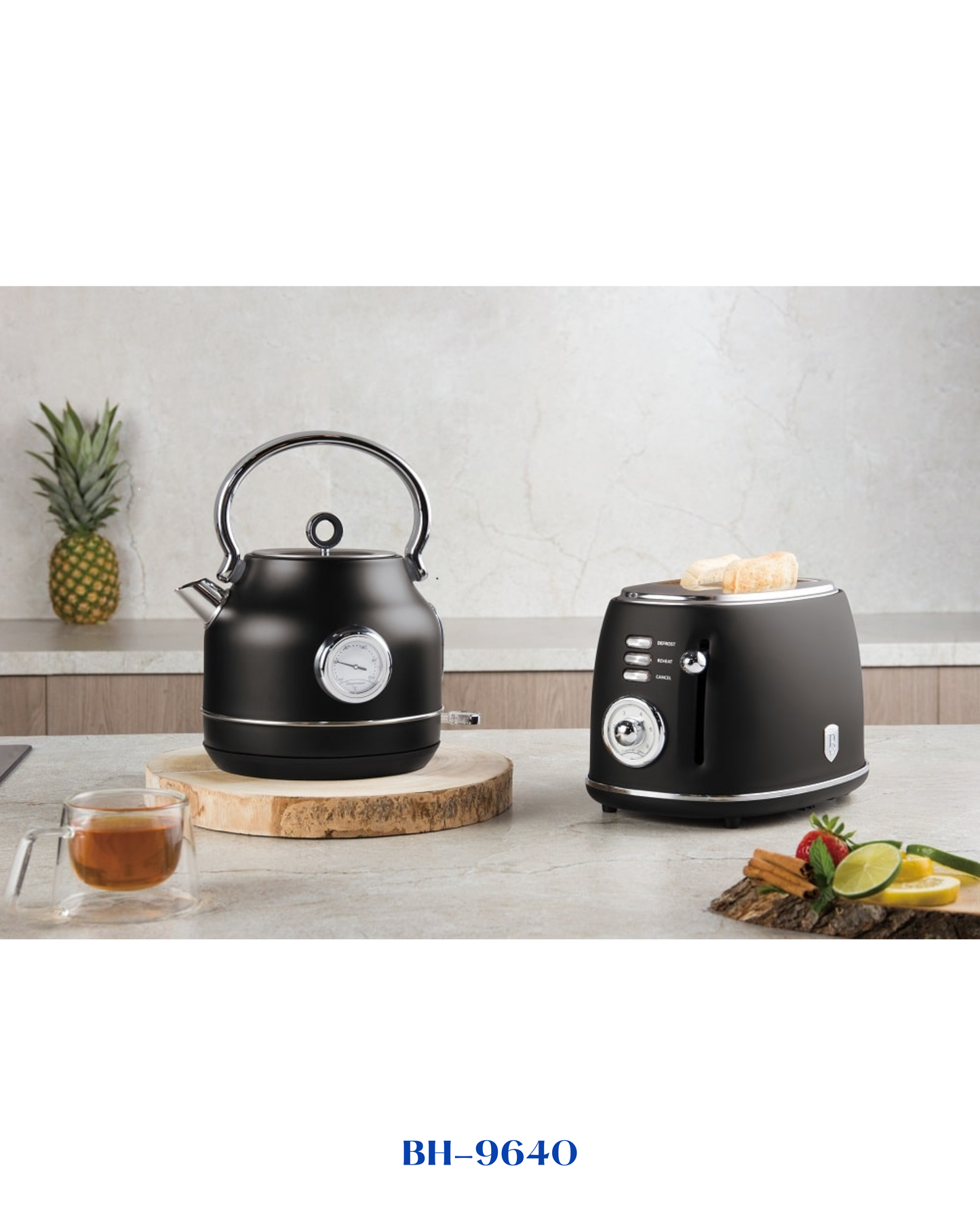 BERLINGER HAUS ELECTRIC KETTLE WITH THERMOMETER