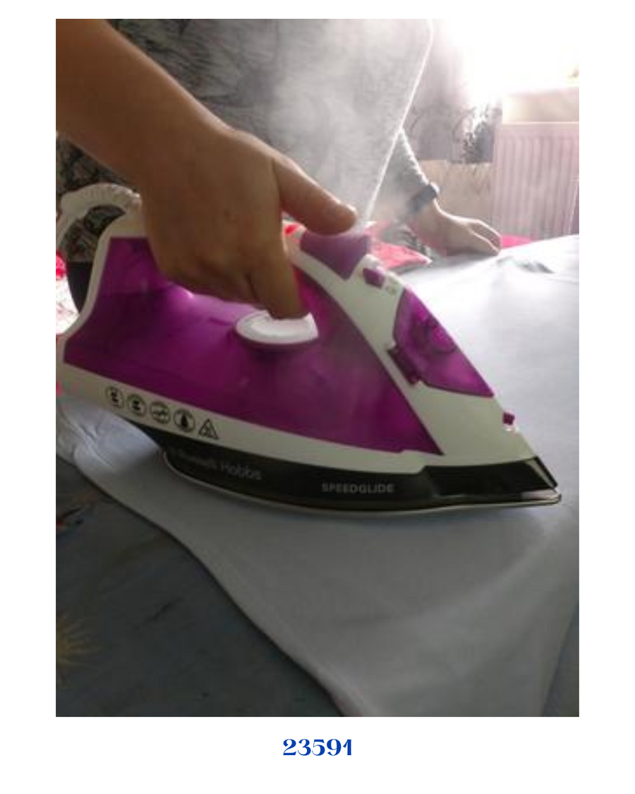 RUSSELL HOBBS LIGHT & EASY PRO STEAM IRON 2600W