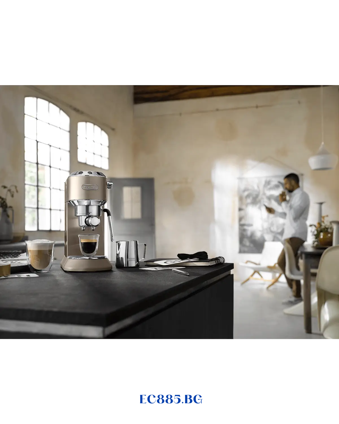 DELONGHI DEDICA ARTE ESPRESSO MACHINE – BEIGE GOLD