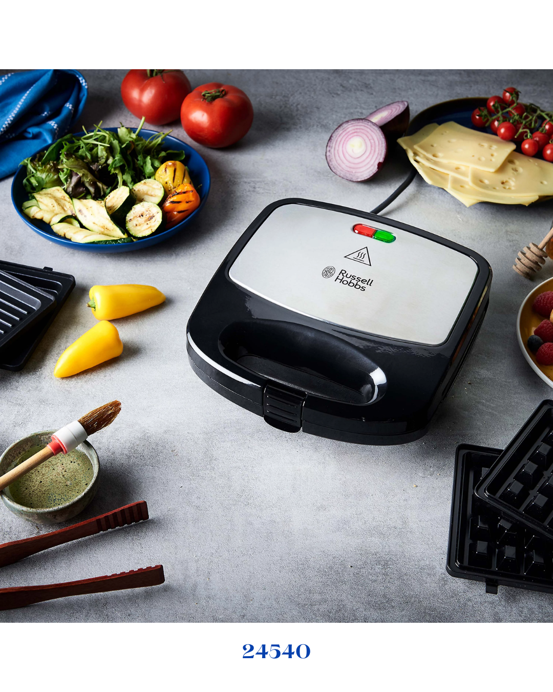 RUSSELL HOBBS 3-IN-1 COMBI SANDWICH MAKER 750W